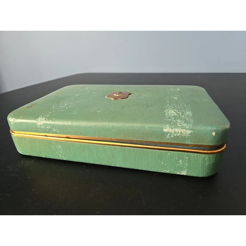 case-mate it shows